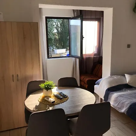 Studio Apartman Pine Lejlighed Pinezići